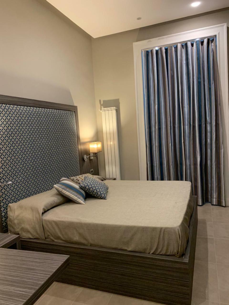 Hotel Ausonia 那不勒斯 外观 照片